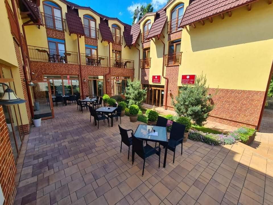 Jolan Pension & Restaurant Cicov Exterior foto