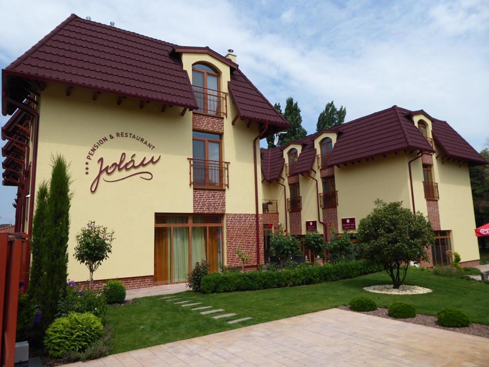 Jolan Pension & Restaurant Cicov Exterior foto