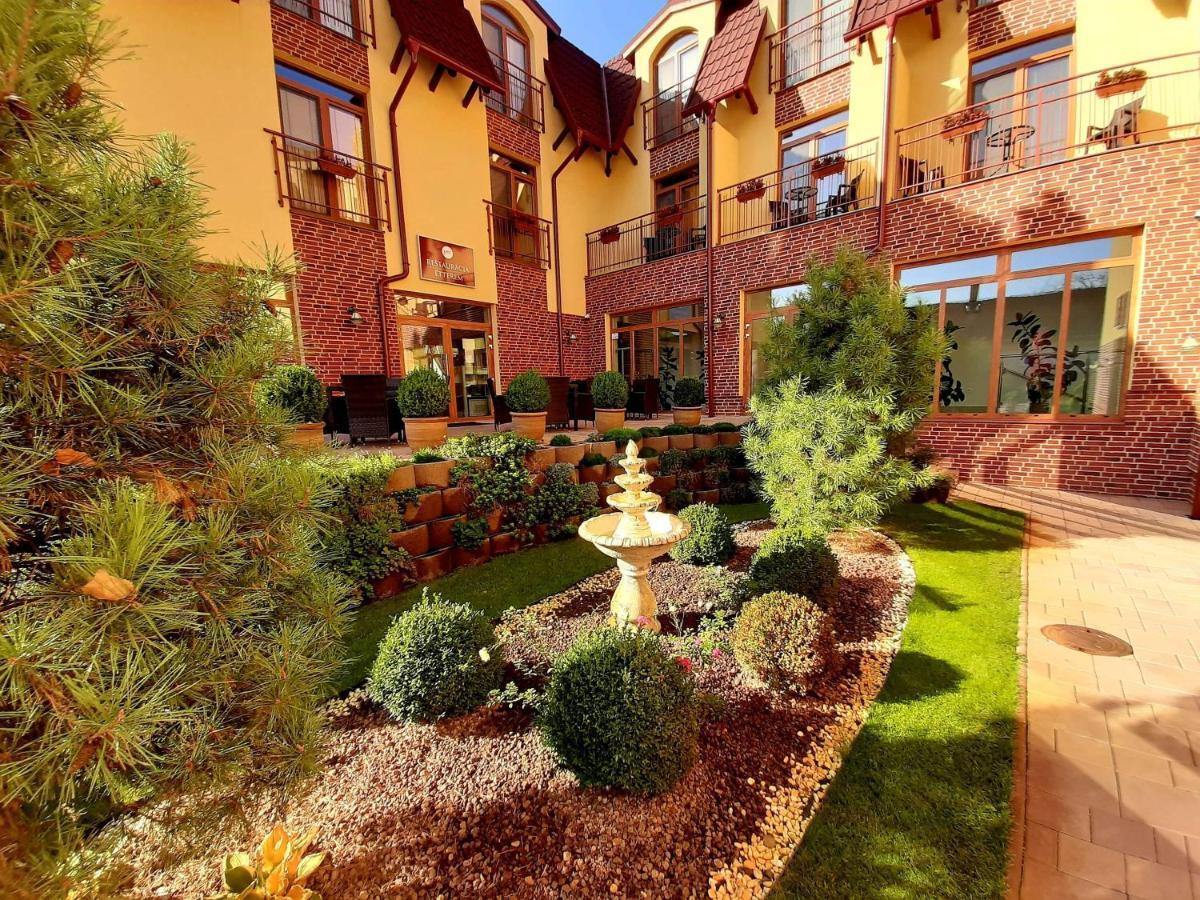 Jolan Pension & Restaurant Cicov Exterior foto